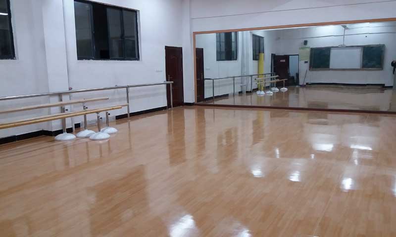 江西省宜春市外國(guó)語(yǔ)學(xué)校舞蹈地板 江西省宜春市外國(guó)語(yǔ)學(xué)校舞蹈地板